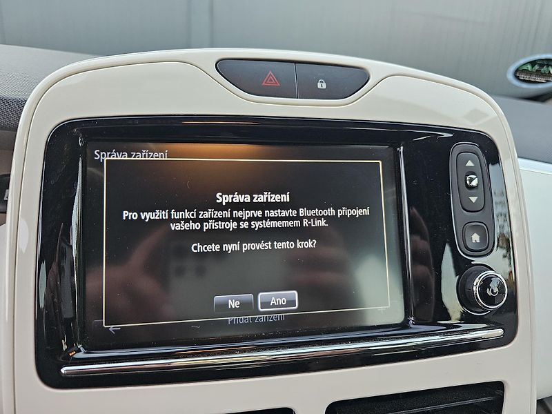 Renault ZOE NAVI,2xKOLA,SERVISKA - fotka 30 z 46