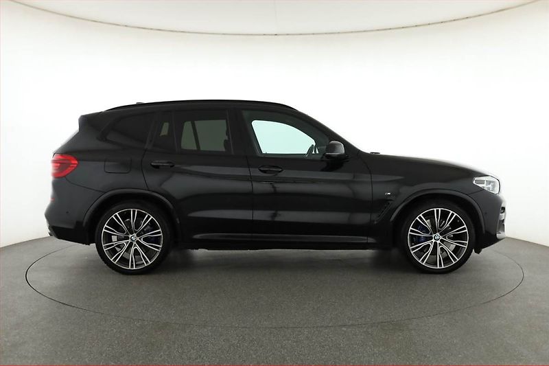 BMW X3 (2018) M Sport xDrive30d - fotka 6 z 21