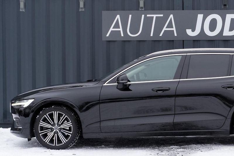Volvo V60 T6 AWD, Polestar, H/K, Tažné - fotka 2 z 36