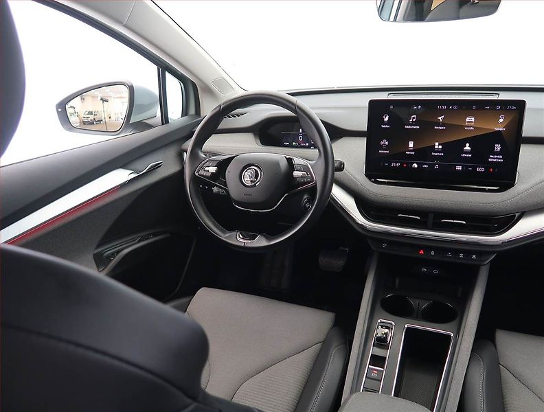 Škoda Enyaq (2022) 60 (62 kWh), SoH 93% - fotka 7 z 29