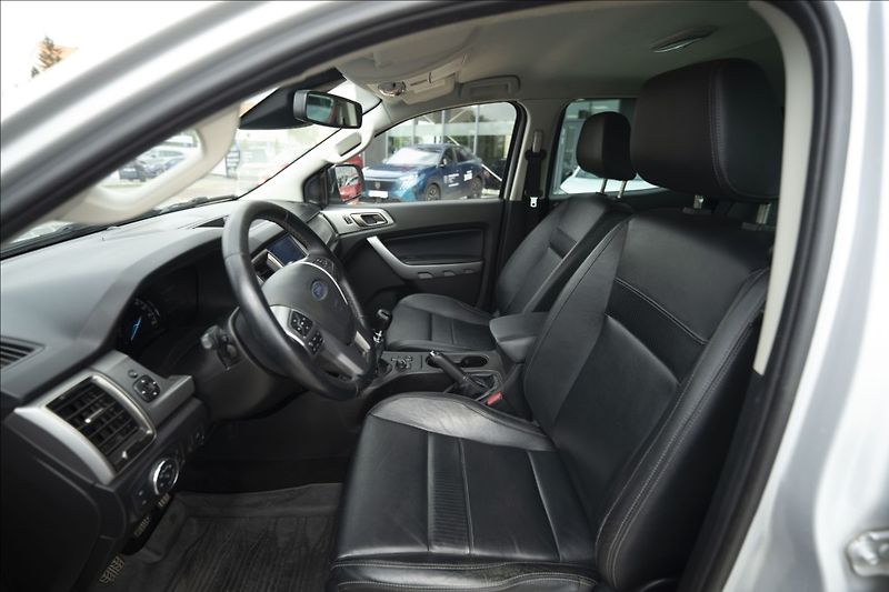 Ford Ranger 2,0 EcoBlue 4WD DOUBLE CAB ČR - fotka 9 z 37