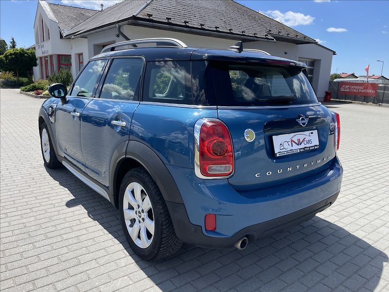 Mini Countryman 1,5 SE ALL4 AUT. PLUG-IN 165kw - fotka 33 z 37