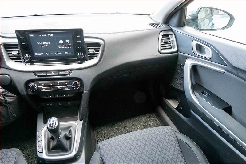 Kia Ceed (2023) Spin 1.0 T-GDI, SPIN, DPH - fotka 8 z 16