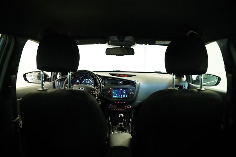 Kia Ceed - fotka 24 z 26