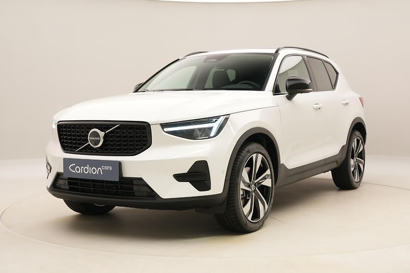 Volvo XC40 (2026) B4 AUT DARK PLUS - fotografie inzerátu