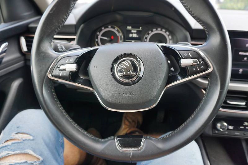 Škoda Kamiq (2022) 1,0 81 kW - fotka 24 z 35