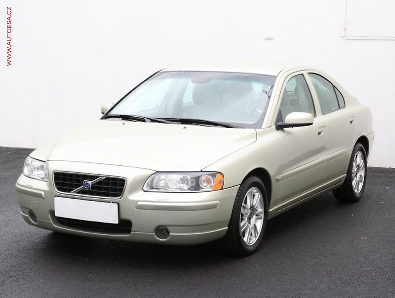 Volvo S60 (2009) 2.5T, ČR, servis.kniha - fotka 3 z 3