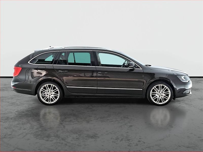 Škoda Superb (2014) 2.0 TDI, Automat, Kůže - fotka 6 z 23