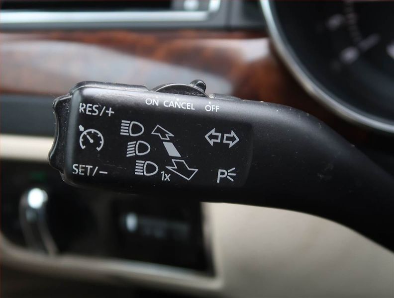 Škoda Superb (2013) Elegance 2.0 TDI, Navi - fotka 20 z 25