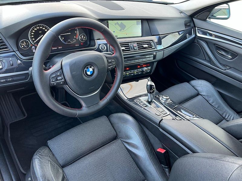 BMW Řada 5 (2012) 520d 135kW F11! ČR! - fotka 13 z 30