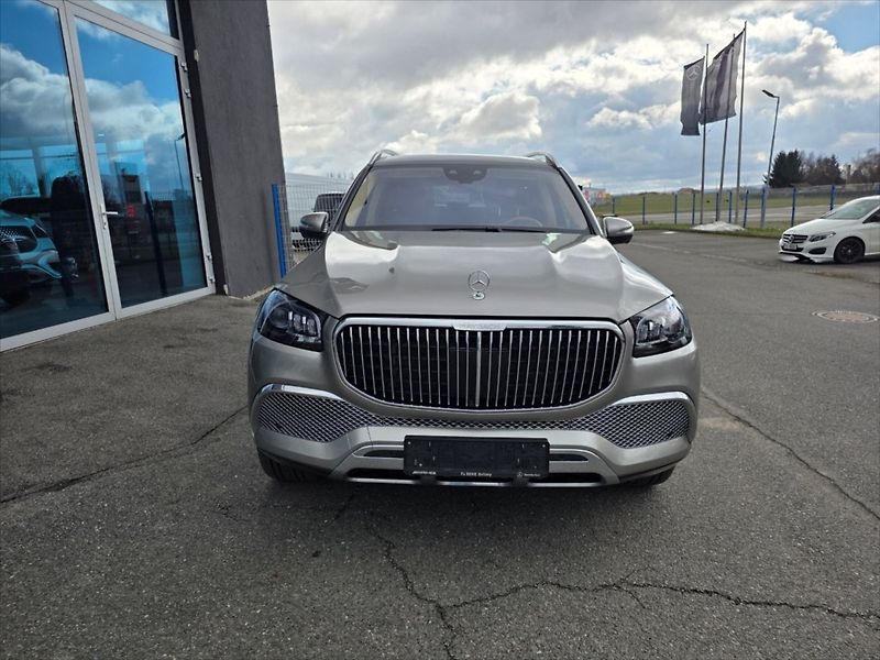 Mercedes-Benz GLS 4,0 Maybach 600 - fotka 2 z 17