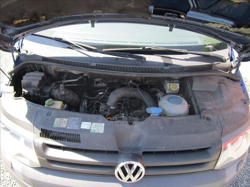 Volkswagen Transporter 2.0TDi Klima, 8 míst - fotka 39 z 42