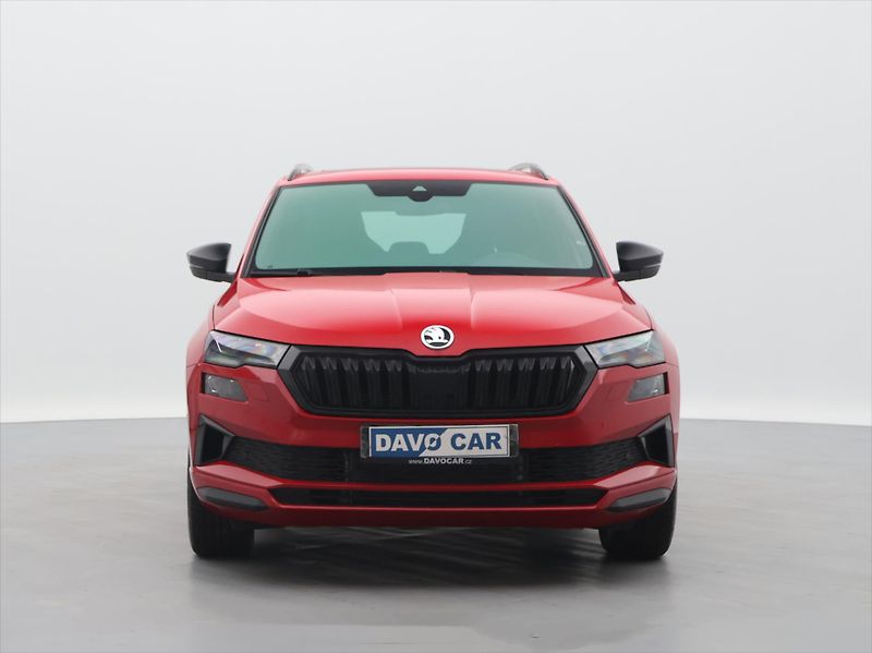 Škoda Karoq 2,0 TSI 140kW DSG CZ Sportline - fotka 2 z 33
