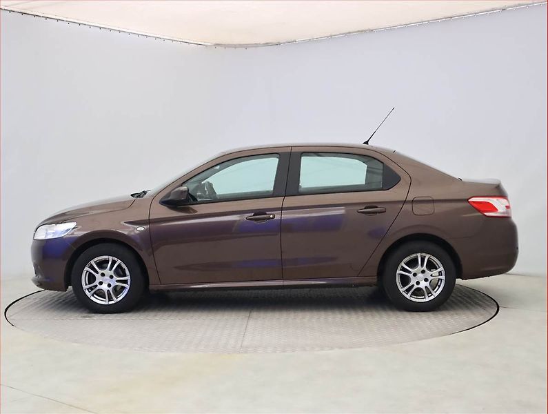 Peugeot 301 (2013) 1.2 VTi, Park. senzory - fotka 3 z 13