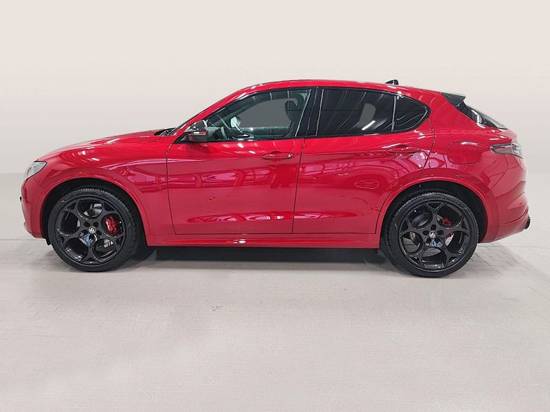Alfa Romeo Stelvio (2024) 2.0 Turbo 280k Q4 TRIBUTO ITAL - fotka 2 z 11