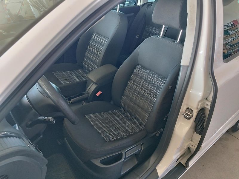 Škoda Octavia (2012) 1,4TSI,90KW,DSG,ALU,AUT.KLIMA - fotka 16 z 28