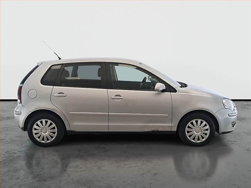 Volkswagen Polo (2007) 1.4, nová STK, v dobrém stavu - fotka 6 z 14