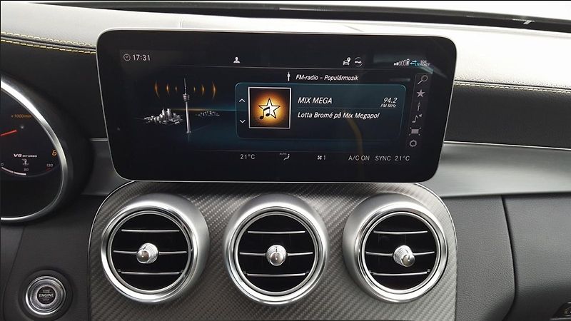 Mercedes-Benz Třídy C 63S AMG V8 Cab Final Edition - fotka 22 z 28
