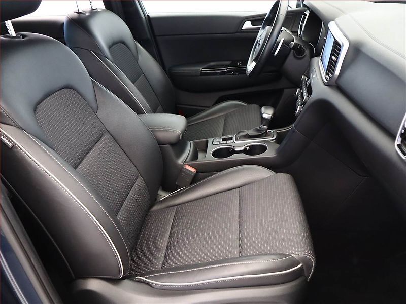 Kia Sportage (2021) GT Line 1.6 T-GDI - fotka 7 z 19