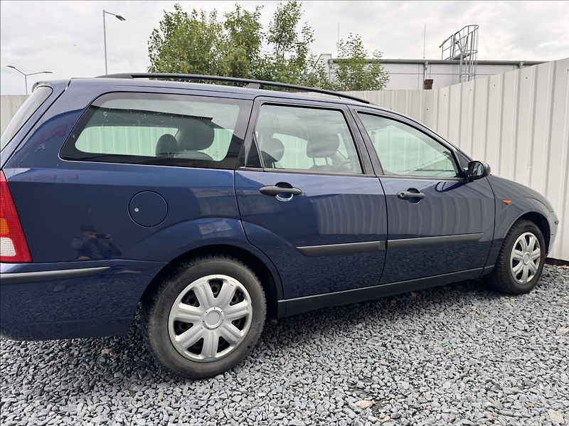 Ford Focus 1,6 i 16V 74kW 1.maj. původ ČR - fotka 17 z 45