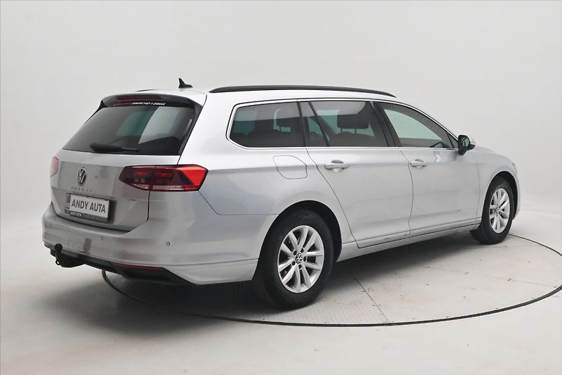 Volkswagen Passat 2,0 TDI 110kW DSG Business Zár - fotka 5 z 32