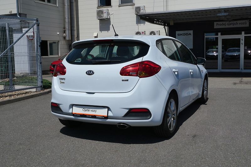 Kia Ceed - fotka 2 z 6