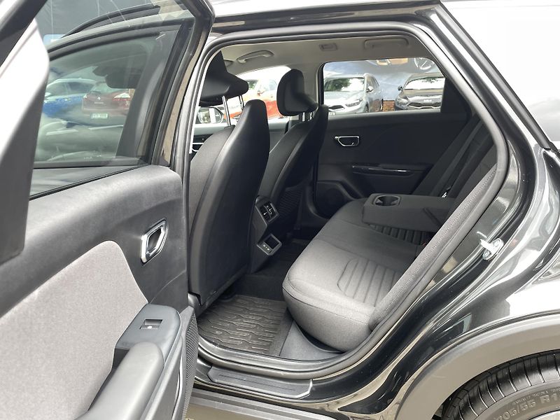 Kia K4 Sportswagon (2026) 1.6 T-GDi  7DCT EXCLUSIVE - fotka 24 z 30