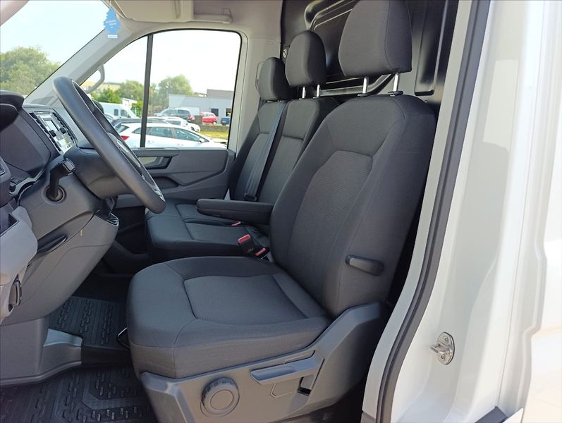 Volkswagen Crafter 2,0 TDi L4H3 Klima LED 1maj.ČR - fotka 14 z 32