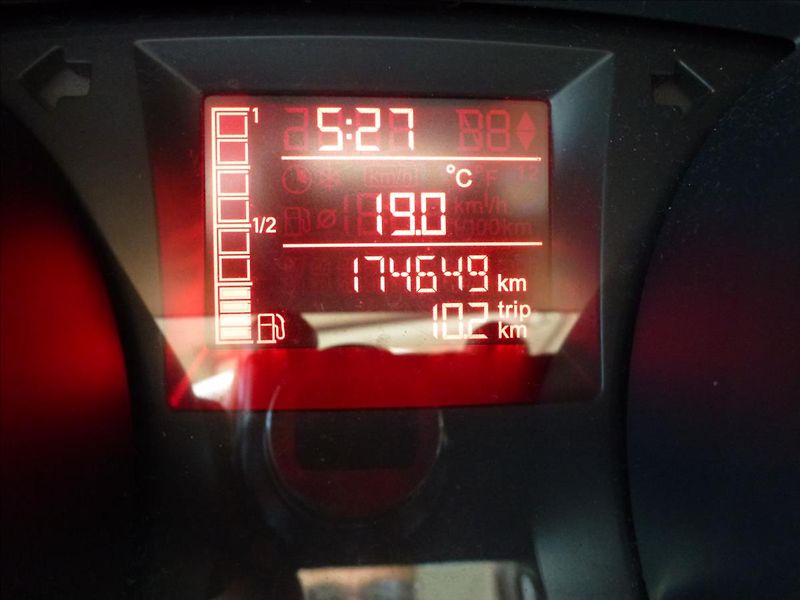 Seat Ibiza 1,2 TDI 3,4-3,9 l/100km  EcoMo - fotka 32 z 54