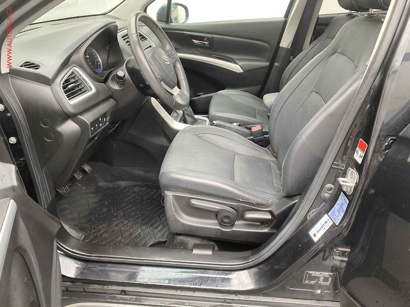 Suzuki S-Cross (2014) 1.6 VVT, Bixen, panor, kůže - fotka 9 z 20