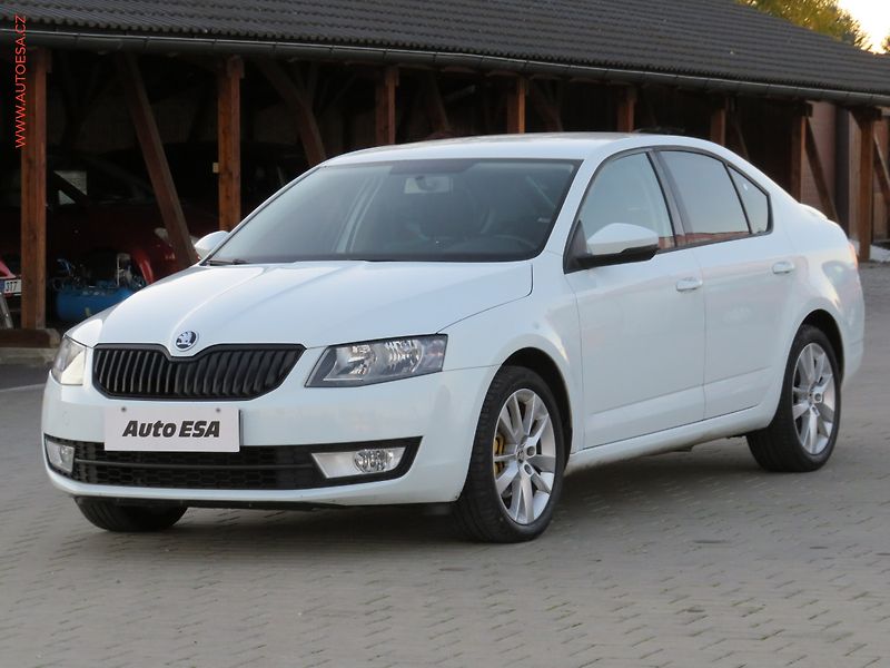 Škoda Octavia (2016) 1.6TDi, ČR, AC, výhřev sed - fotka 3 z 20