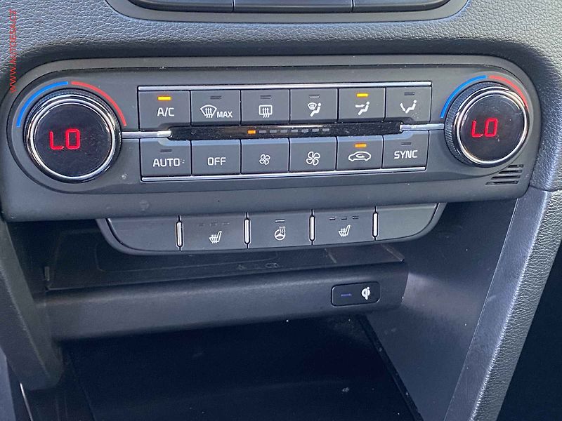 Kia Ceed (2020) 1.4 T-GDi, Spirit, AT, navi - fotka 16 z 18