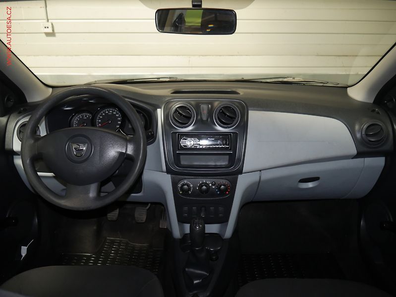Dacia Logan (2013) 1.2i, 1.maj,ČR, tažné - fotka 8 z 15