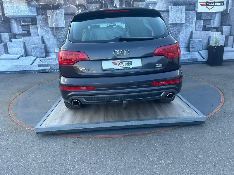 Audi Q7 (2014) 3.0TDi, 180KW, S-LINE, VZDUCH - fotka 7 z 27