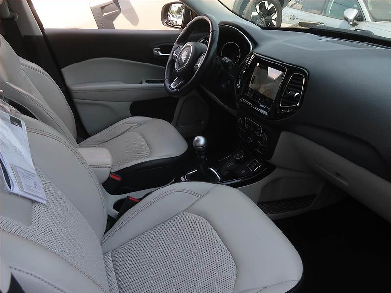 Jeep Compass (2019) 2.0 MultiJet, 4X4, Serv.kniha - fotka 9 z 18