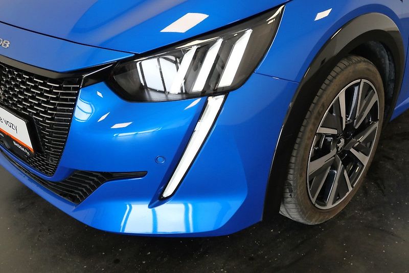 Peugeot 208 - fotka 9 z 23