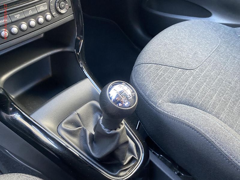 Citroën C3 (2015) 1.0i, Selection, +kola - fotka 14 z 15