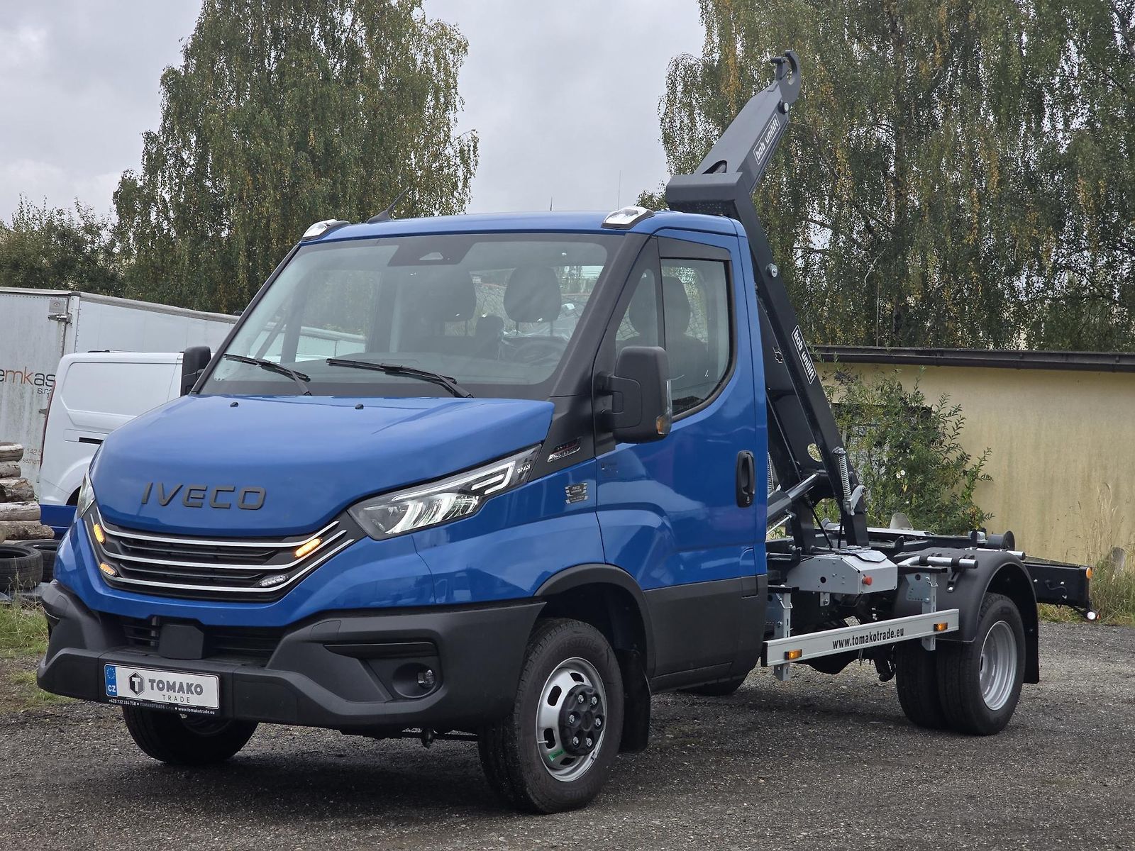 Iveco Daily HÁKOVÝ NOSIČ DO 3,5 T