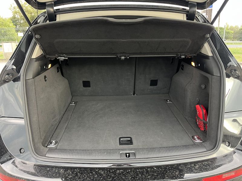 Audi Q5 (2011) 2.0 TDi Sline quatro - fotka 12 z 15