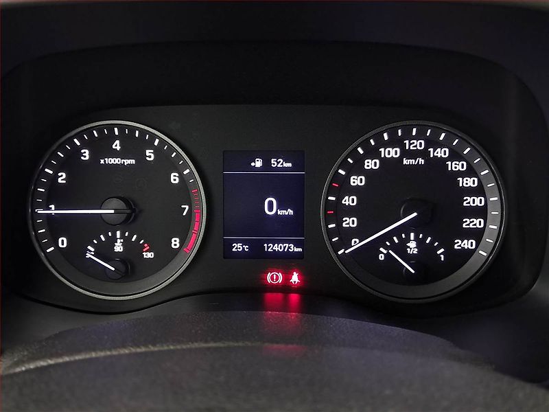 Hyundai Tucson (2020) Adventure 1.6 GDI, ČR,1.maj - fotka 11 z 18