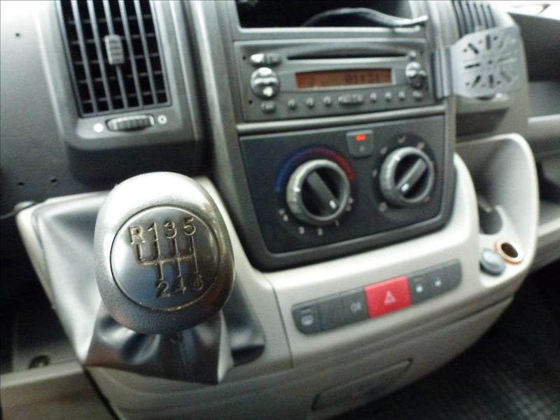 Fiat Ducato 2,3 MultiJet IVECO SKLÁPĚČ 7mí - fotka 29 z 44