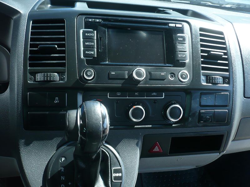 Volkswagen Transporter 2.0TDI 103Kw 5Míst Long Klima - fotka 13 z 24