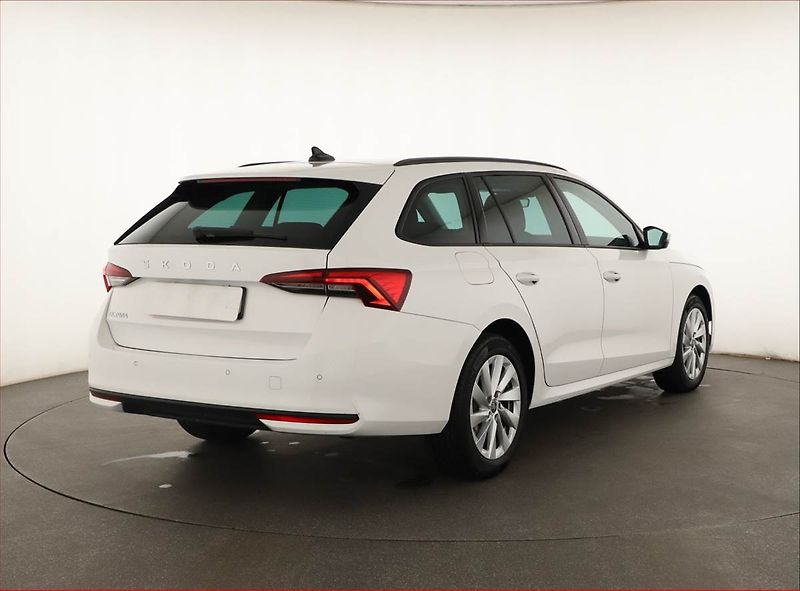 Škoda Octavia (2025) 1.5 eTSI mHEV, SELECTION - fotka 5 z 20