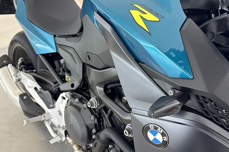 BMW MOTO F 900 R - fotka 11 z 13