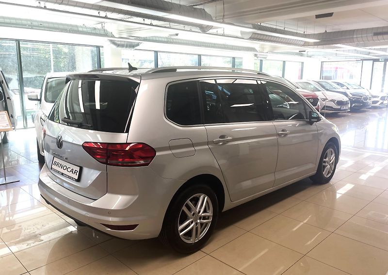 Volkswagen Touran 2,0TDi Comfortline, ČR, 1.MAJ - fotka 6 z 30