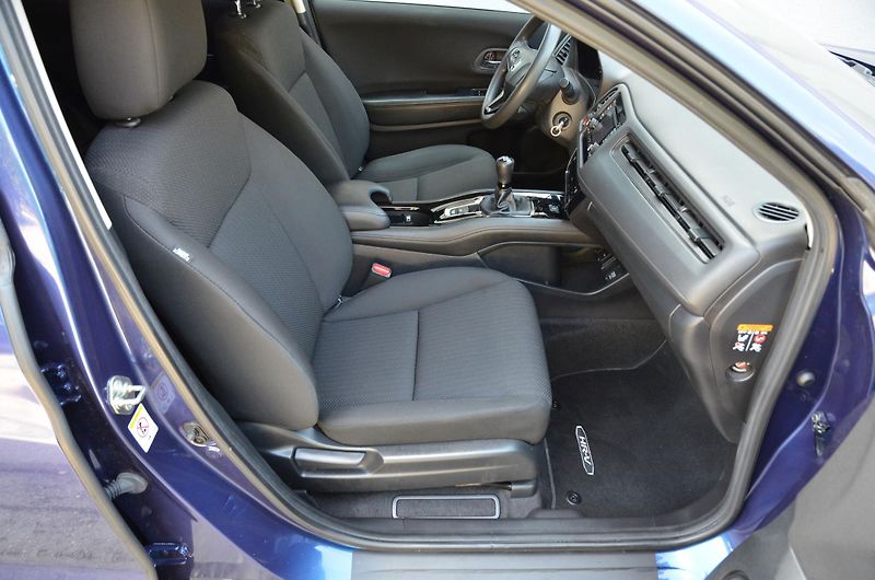 Honda HR-V (2017) 1.5 i-VTEC 96kW/Comfort 1.MAJ. - fotka 11 z 36