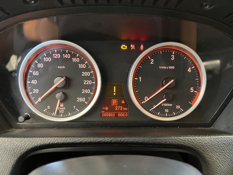 BMW X6 40D 3.0D xDrive 225 kW - fotka 12 z 22