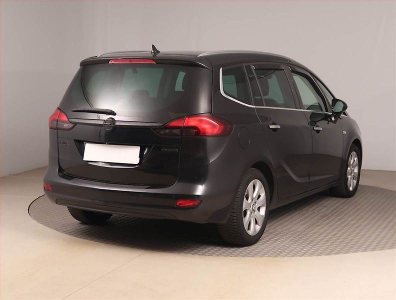 Opel Zafira (2013) Cosmo 1.6 CDTI, Tempomat - fotka 5 z 15