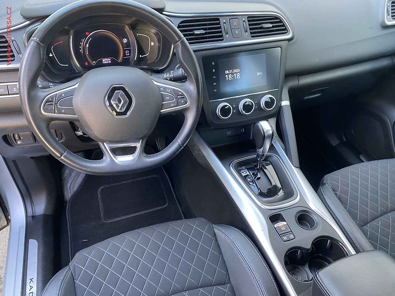 Renault Kadjar (2022) 1.3 TCe, Techno, AT, LED - fotka 10 z 16