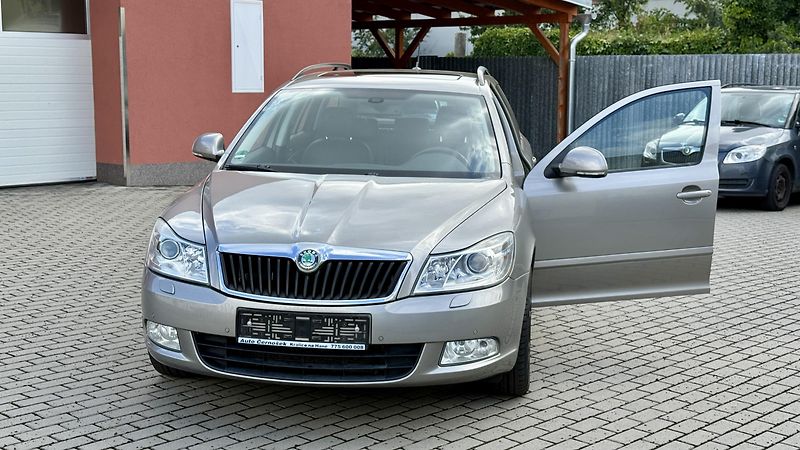 Škoda Octavia 1.4TSi*90kW*ELEGANCE PLUS*TOP* - fotka 22 z 22